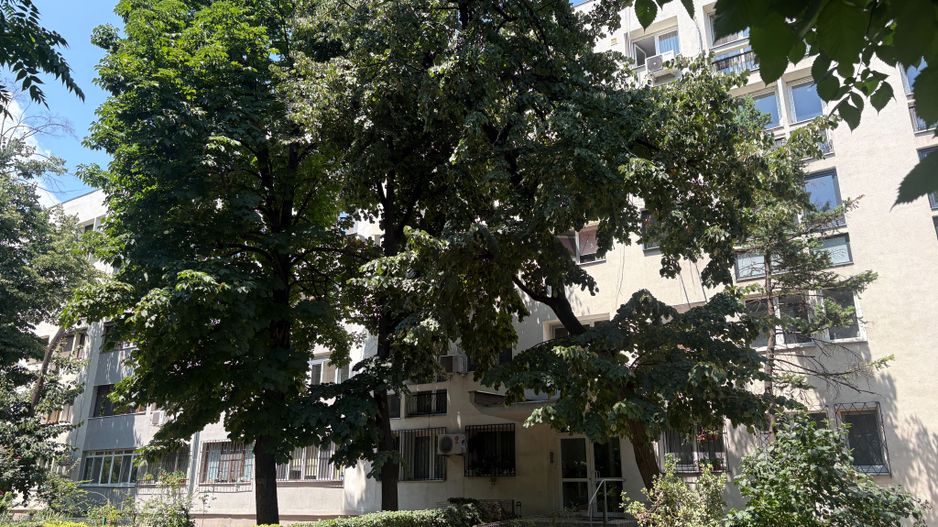 Apartament cu 3 camere - Metrou Costin Georgian - bd. 1 Decembrie 1918 - Poză 13