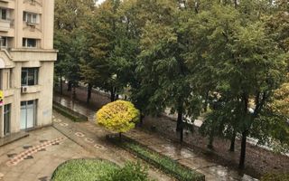 Vand aparatament 3 camere decomandat bdul Unirii, fantani - Poză 1