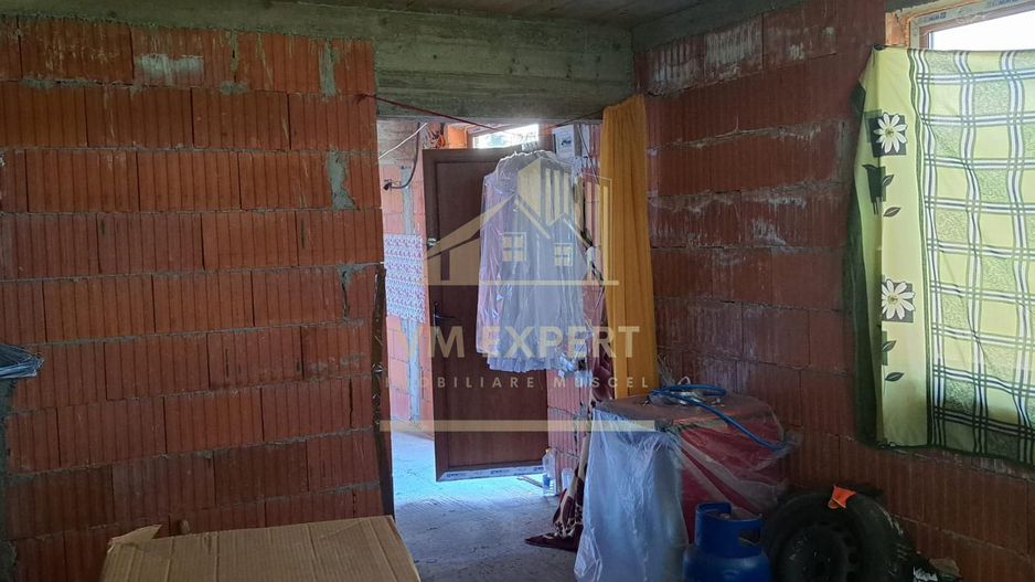 VILA 4 CAMERE, TEREN 787 MP, PISCANI, ARGES - Poză 10