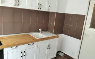 Vind apartament 3 camere in Gheorgheni . - Poză 49