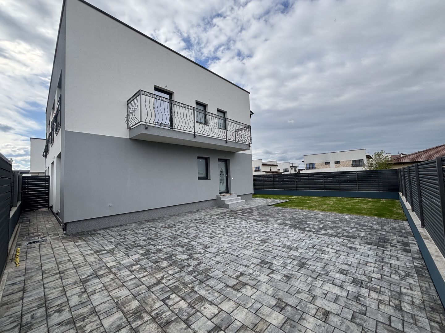Casa cocheta 4 camere in Selimbar Triajului - Poză 13