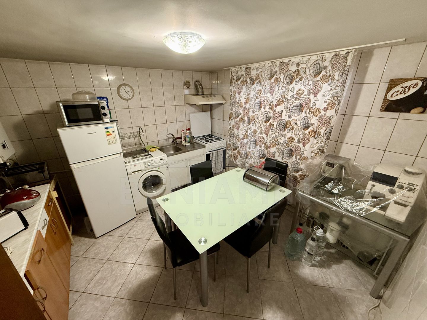Casa spatioasa - D+P+1+M - 226mp - Bibescu - 1Mai - Poză 5