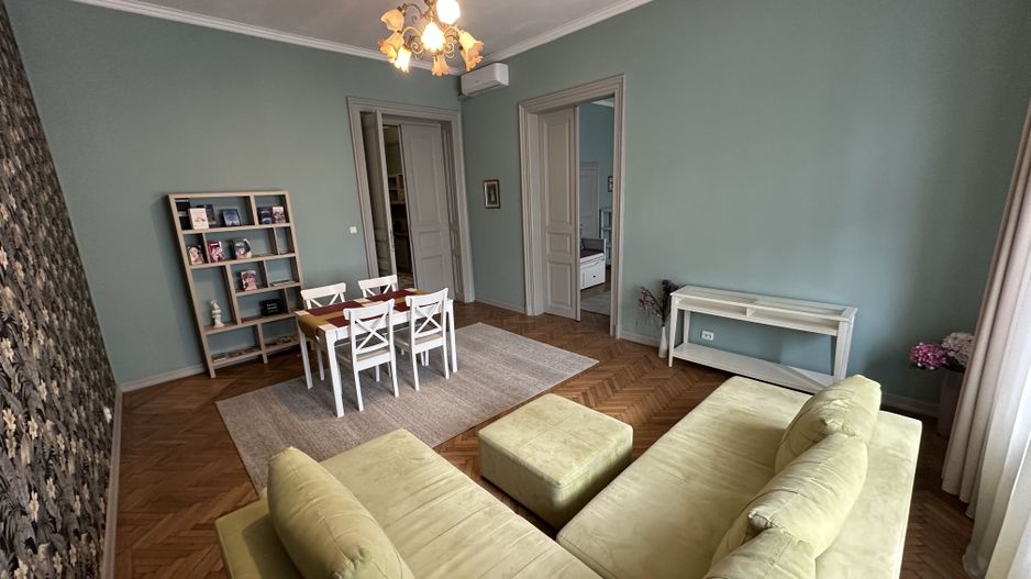 Spatiu de birouri in cladire istorica - Poză 1