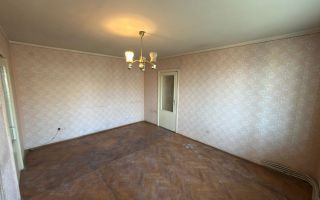 BRASADAS vinde ap 2 cam in Carpați 1 la etajul 3/4. - Poză 2