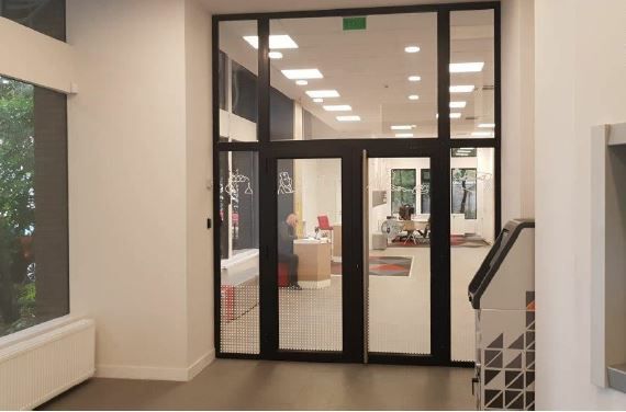 Cladire Magurele - Poză 3