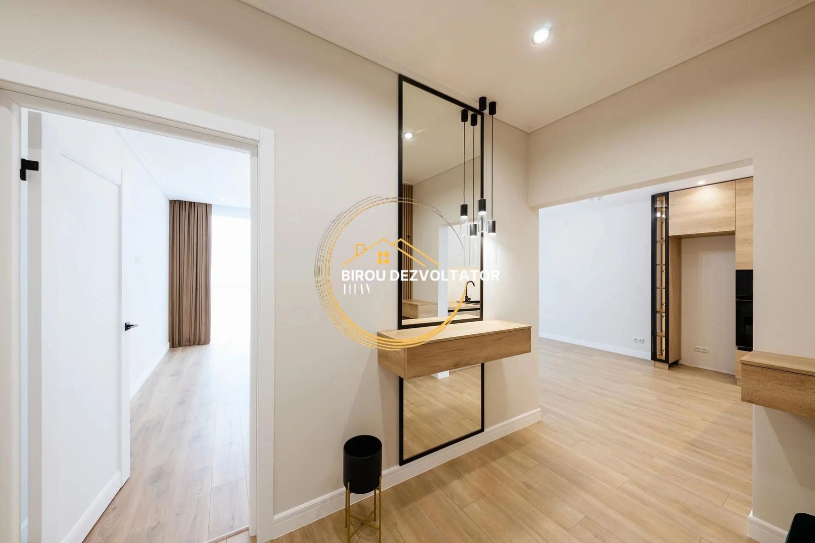 Apartament Penthouse vedere superba libera Parc metrou 1 decembrie - Poză 4