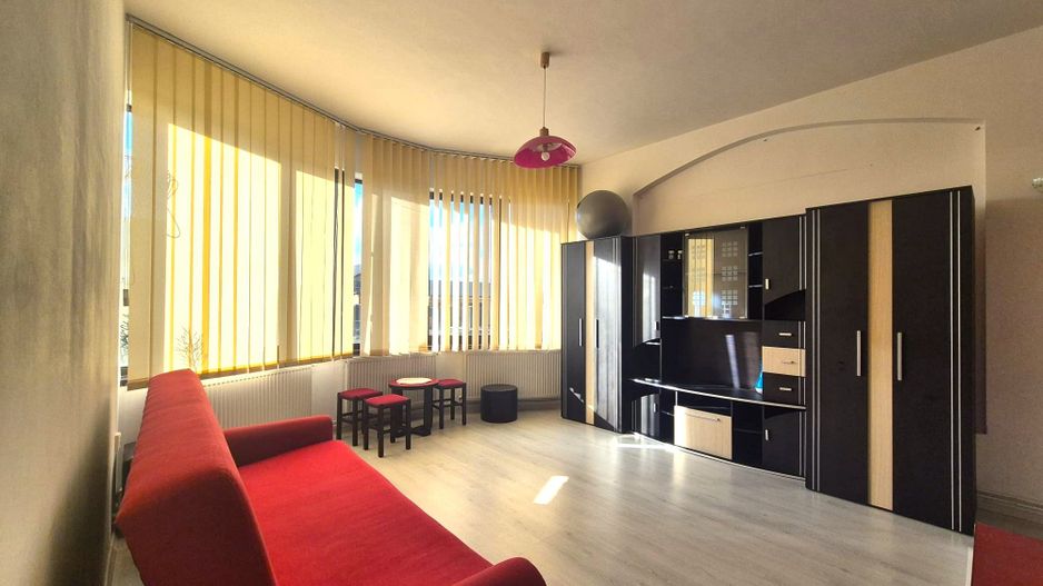 Apartament la casă cu grădină - Poză 4
