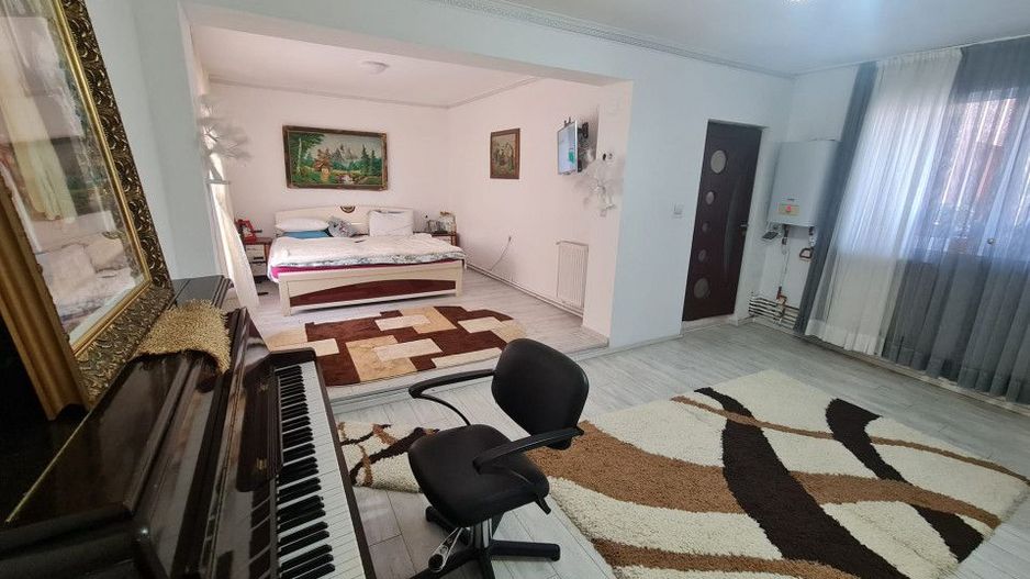 Vilă cu studio muzical și 7 camere – Calea Severinului, Târgu Jiu - Poză 6
