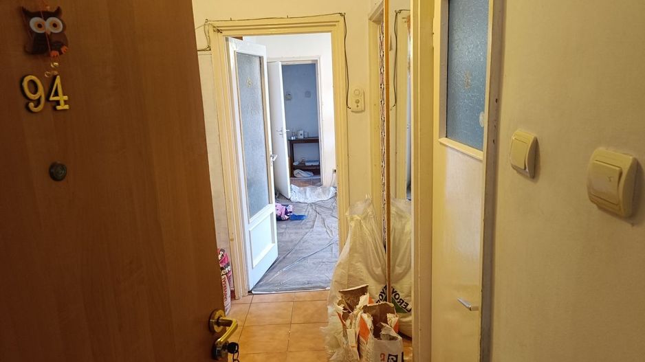 Apartament 3 camere-potential renovare,langa scoala si parc - Poză 2