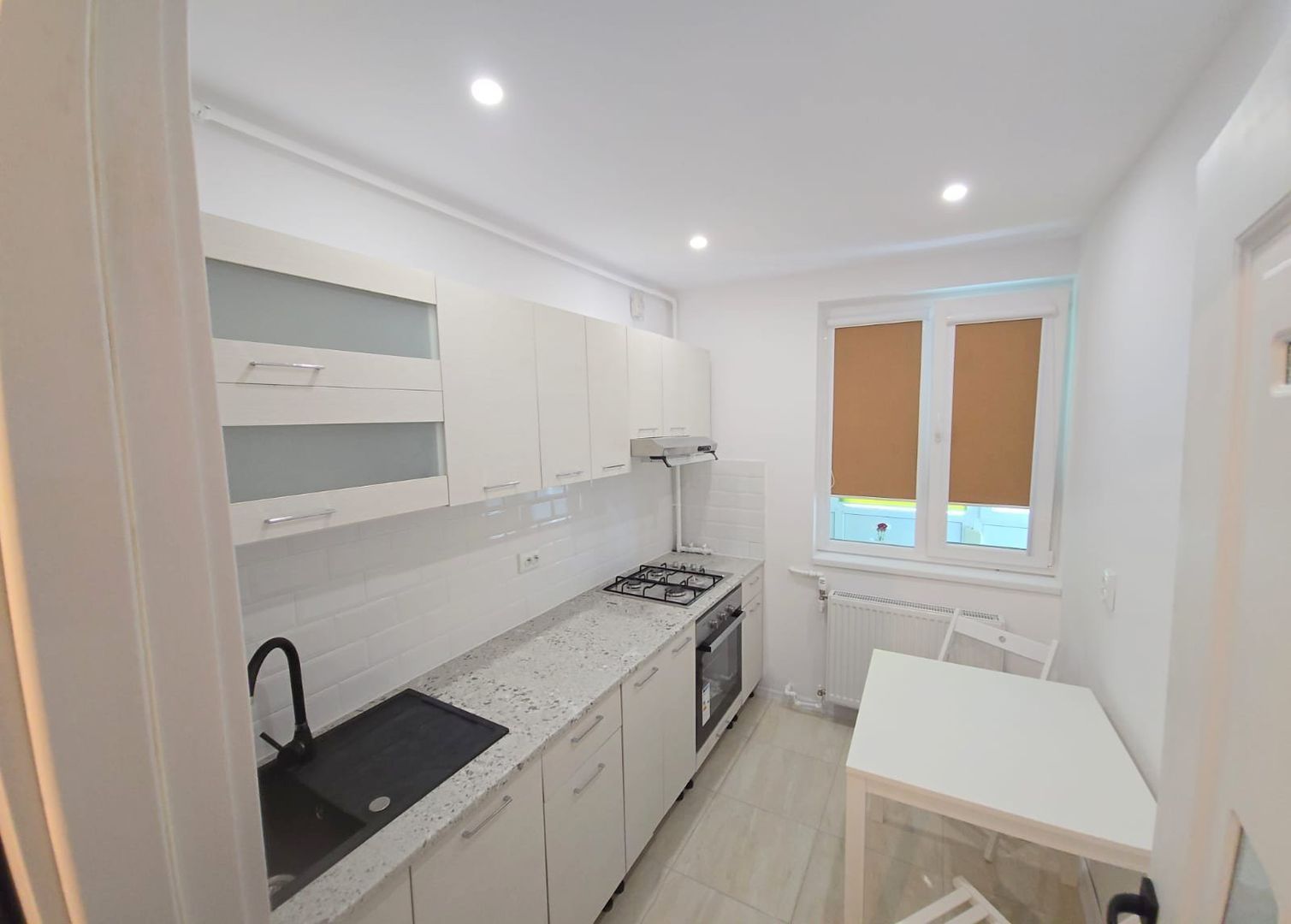 2 camere renovat | plan secund | Calea Grivitei Metrou - Poză 1