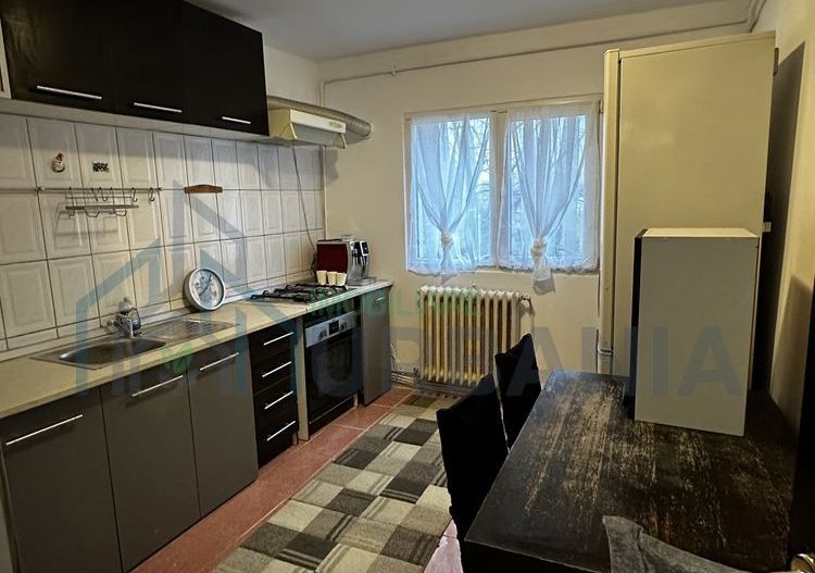 Inchiriez Apartament 3c + living - Poză 5