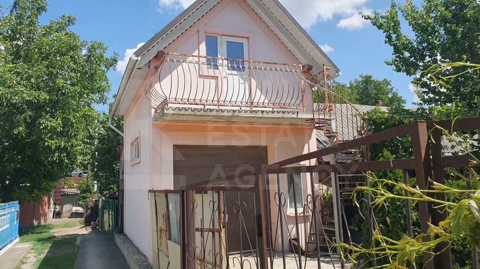 Vânzare casă într-o zonă liniștită și ecologică - Poză 4