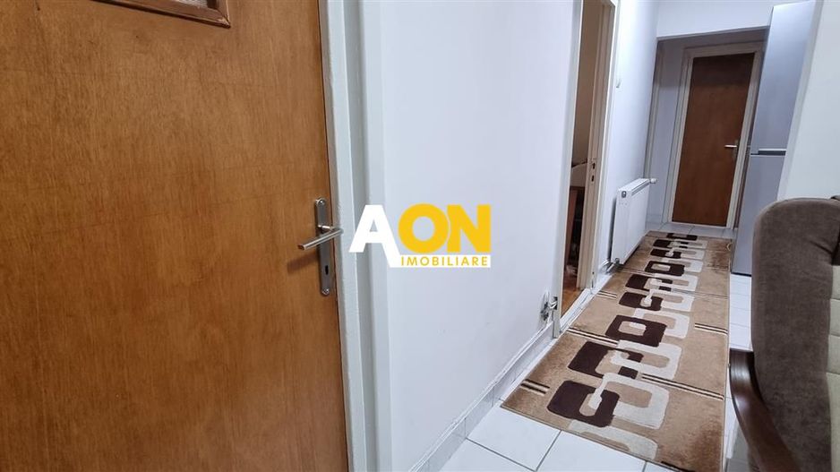 Apartament 4 Camere Zona Closca Pretabil Spatiu Comercial - Poză 1
