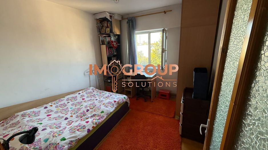 SOCOLA - BLOC 1980 - ETAJ INTERMEDIAR - APARTAMENT CU 3 CAMERE 2 BAI - Poză 3