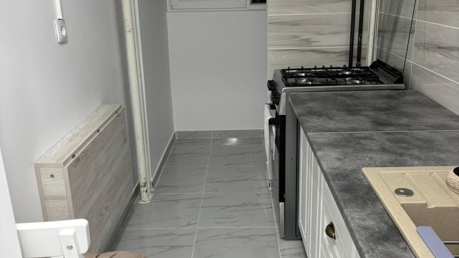 Apartament 3 Camere renovat Raul Doamnei, Drumul Taberei - Poză 7