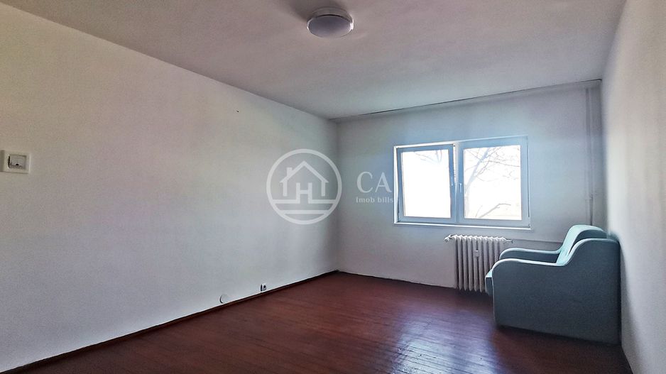 Apartament de vânzare cu 3 camere în zona Iosia , Oradea - Poză 3