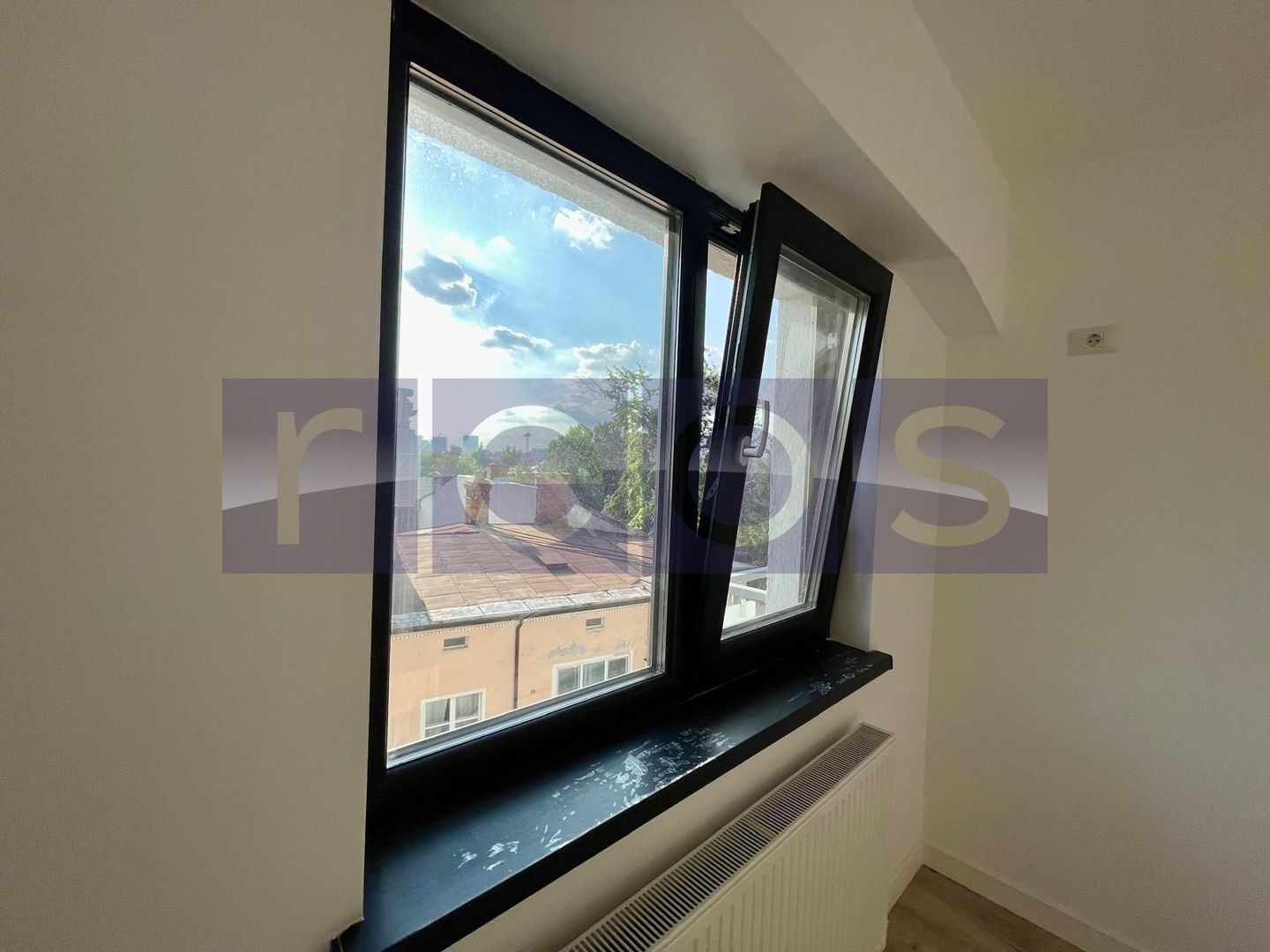 VANZARE APARTAMENT 3 CAMERE TEPES VODA CALEA CALARASILOR 87MP MANSARDA - Poză 8