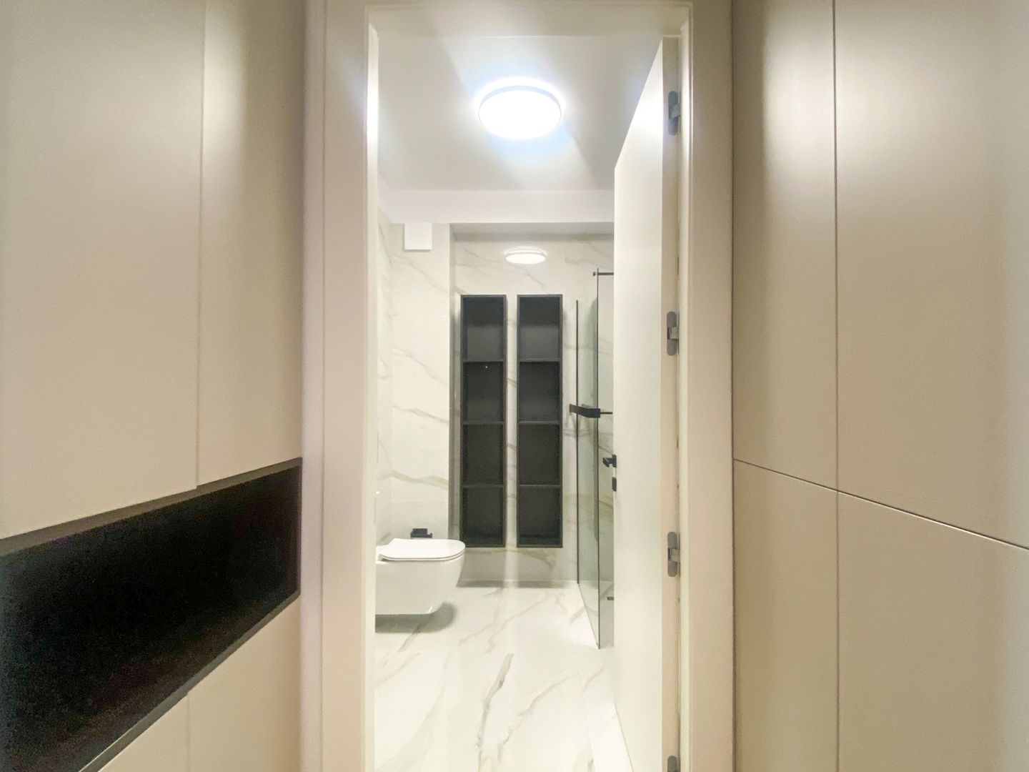 Chirie | Vilă 5 camere 240mp | Curte | Parcare inclusă - Poză 19