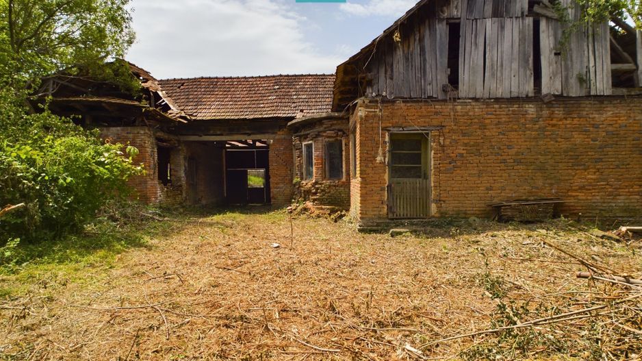 Loc de casă cu construcție în Dezna! - Poză 6