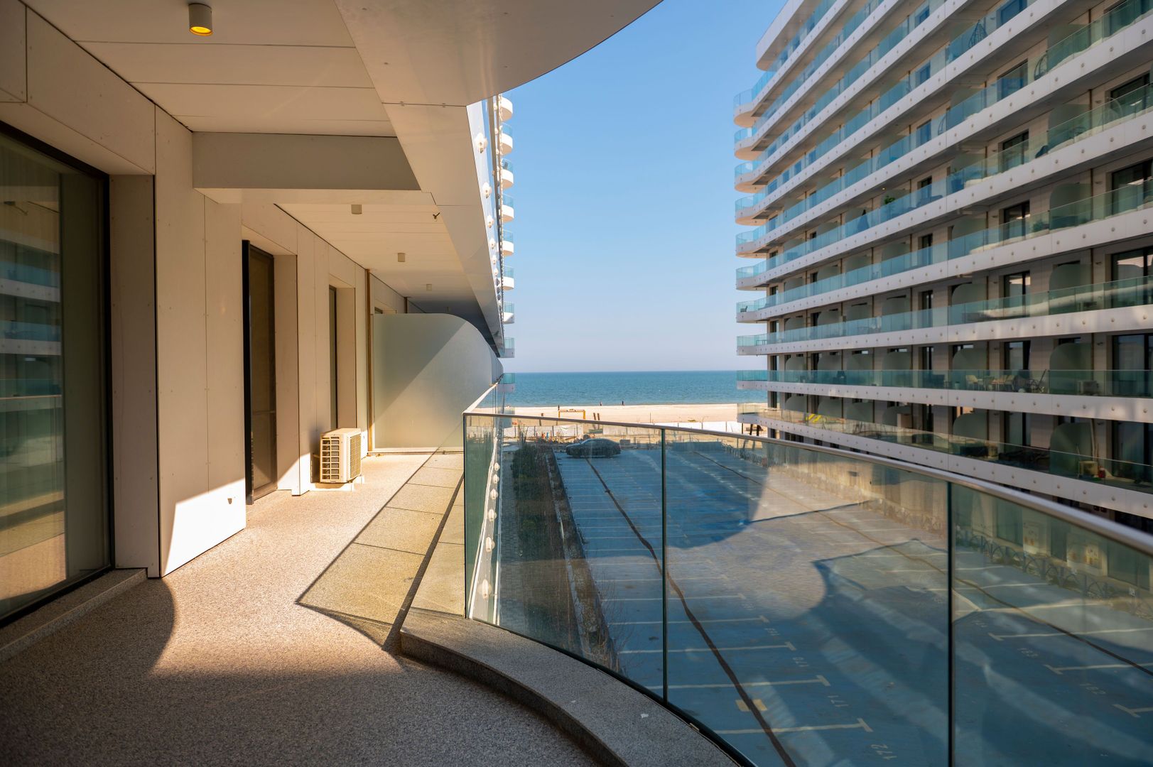 Apartament premium cu terasă mare și vedere la mare – Sea On - Poză 20