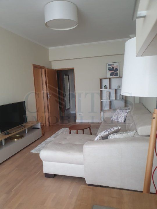 2 camere impecabil, bloc nou, zona centrala, cu loc de parcare subteran! - Poză 2