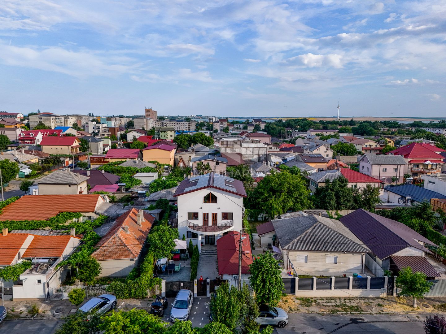 Pensiune Premium 11 Camere – Energie Verde, Randament Ridicat - Poză 1