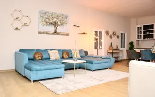 Apartament 4 camere de închiriat | Cisnădie, Central | Curte - Poză 11