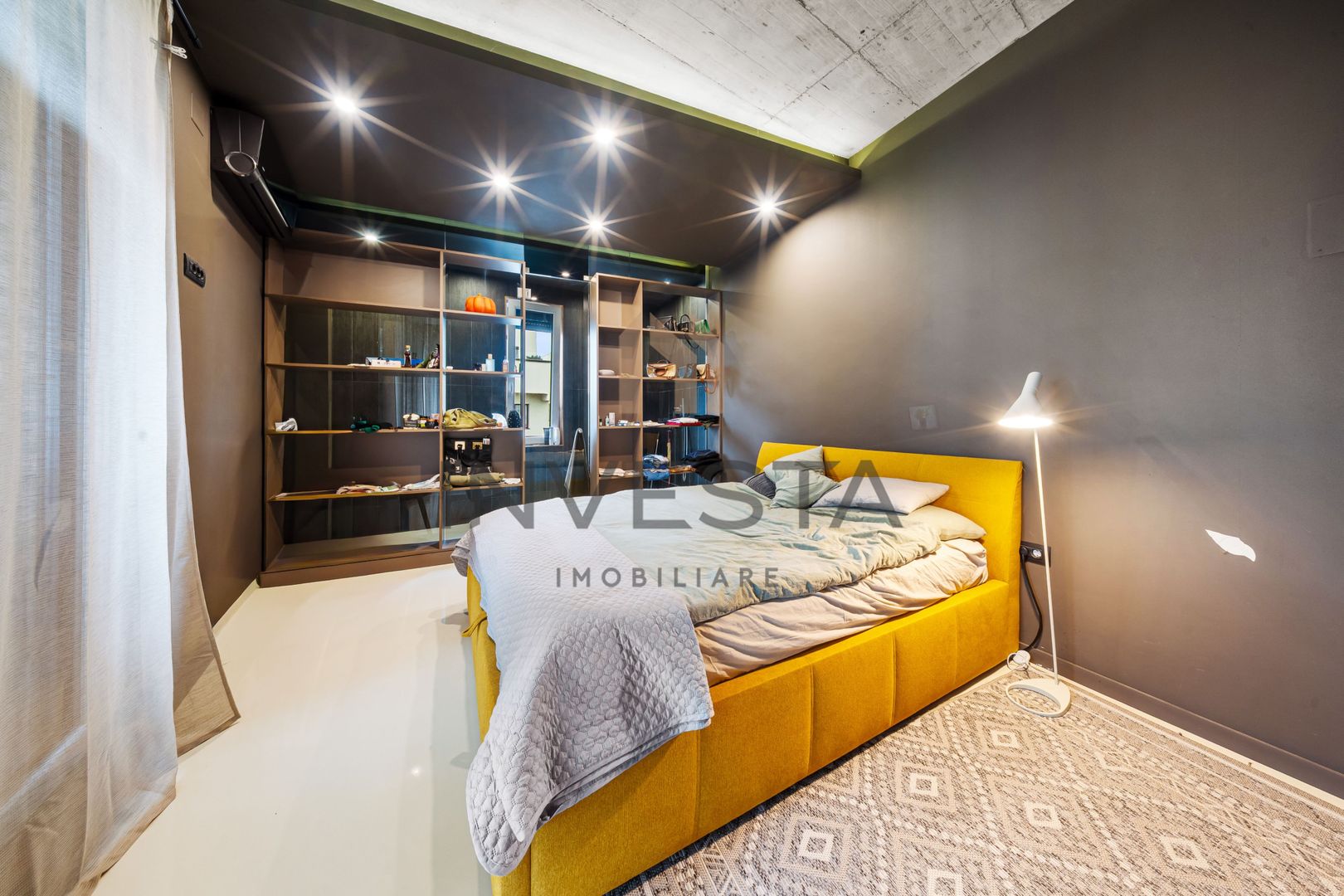 Penthouse exclusivist cu acces din lift, terasa 340 mp, 245 mp utili - Poză 14