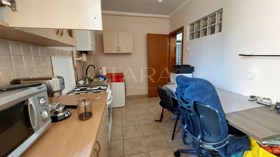 Apartament spațios cu 3 camere în zona Borhanci - Poză 5