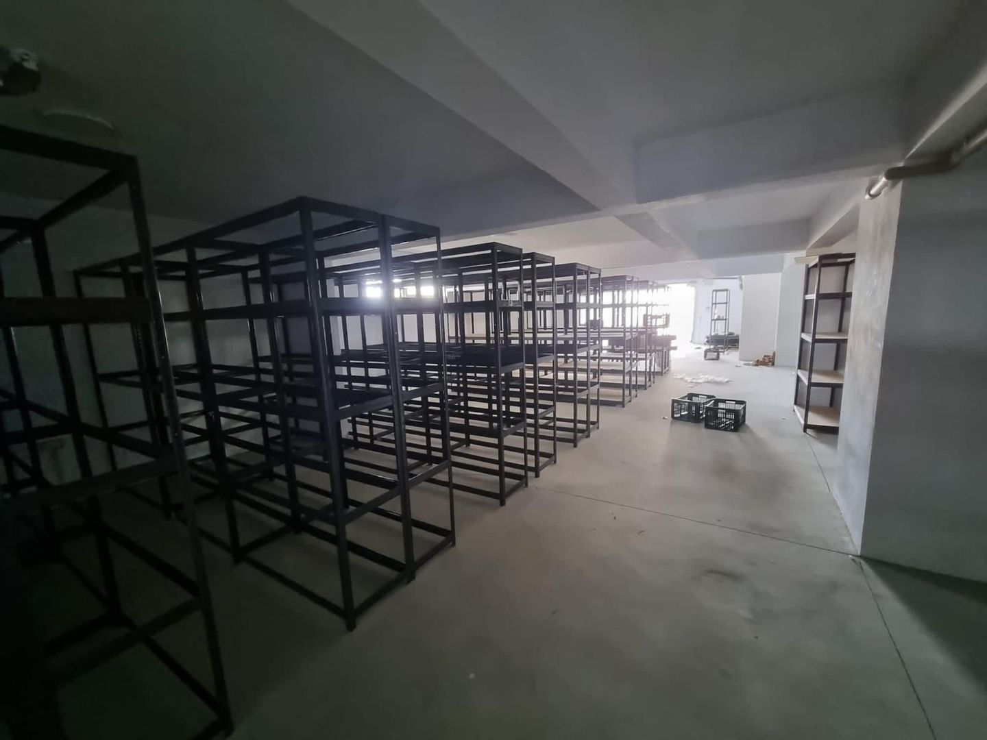 SPATIU - DEPOZIT, 482.2 MP, 2 GRUPURI SANITARE, RAMPA ACCES, COMIS 0% - Poză 4