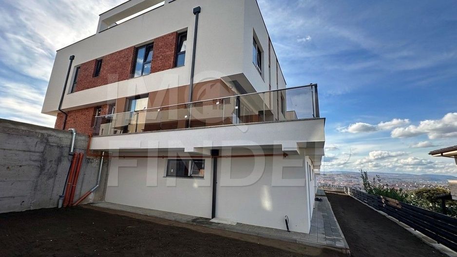 Casă în Florești, zona Vivo: 189 mp utili,  116 mp pe terase - Poză 2