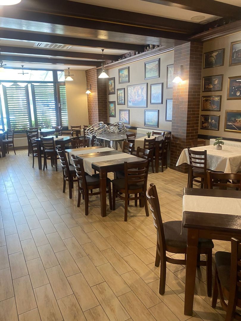 Spatiu comercial de inchiriat central Pitesti - Poză 3