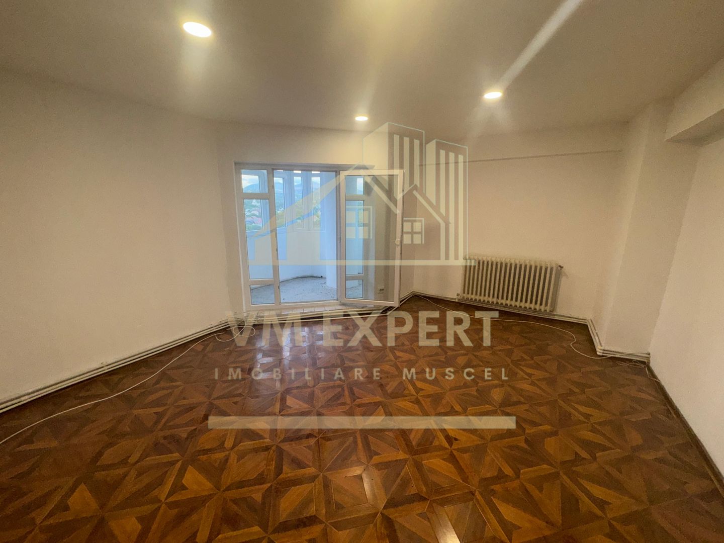 APARTAMENT 3 CAMERE ETAJ 7/8 BLOC UNICAT CAMPULUNG OFERTARE MULTIPLĂ OPEN HOUSE 01.09.25-02.09.25 - Poză 1