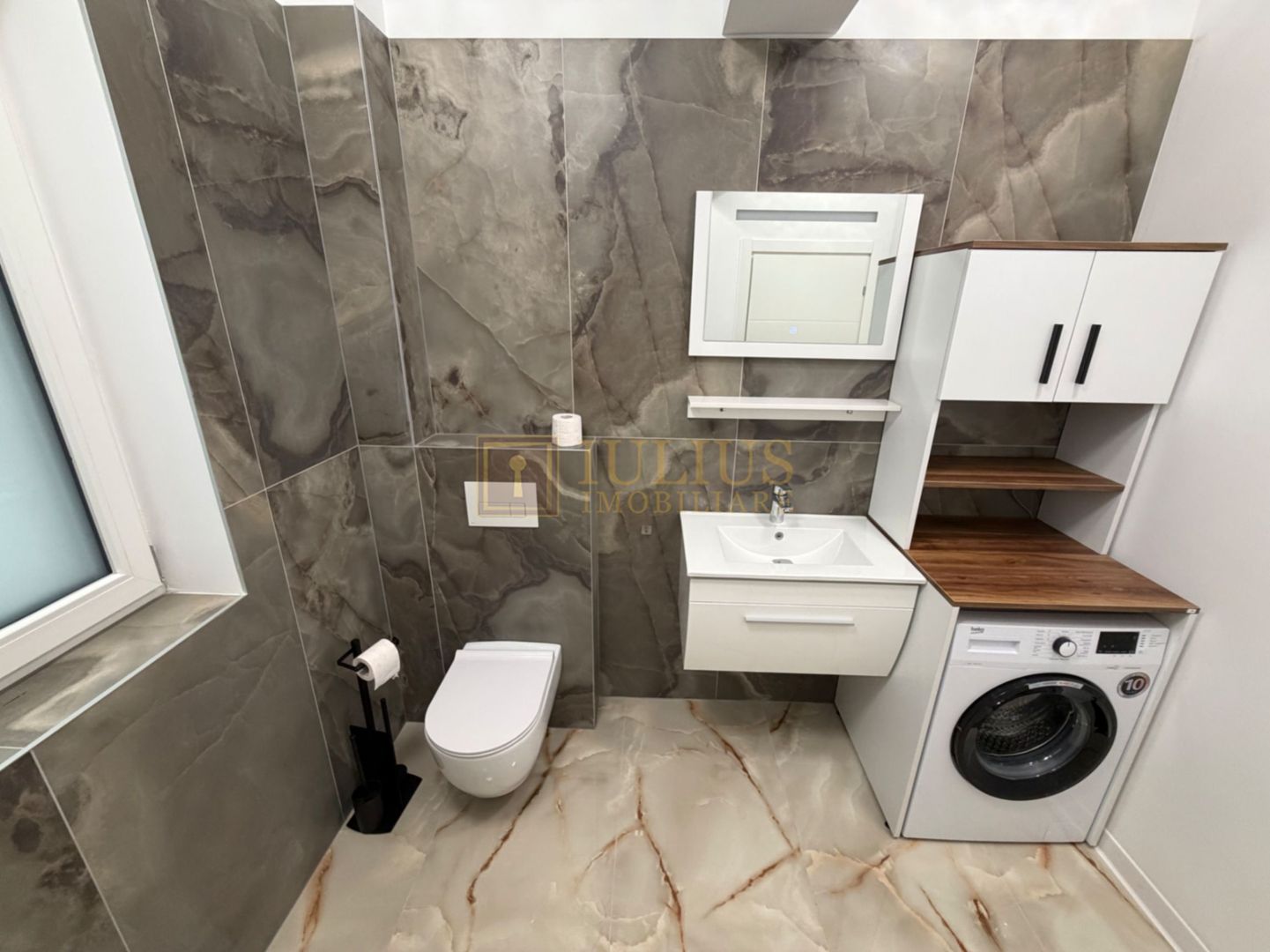 La prima închiriere, zona de sud, terasa proprie - Poză 15