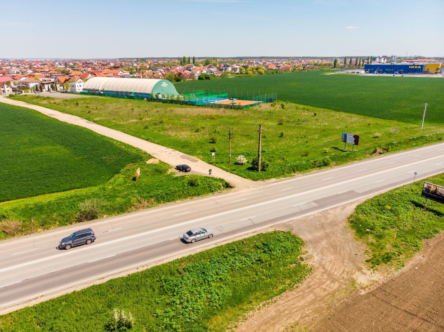 Teren de 10.000 mp amplasare avantajoasă - Poză 7