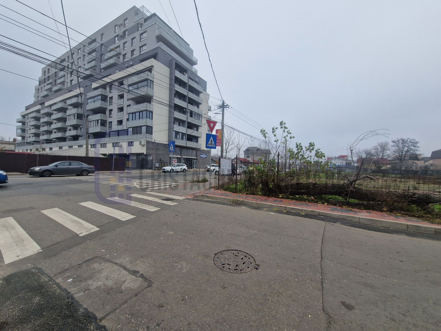 Teren stradal, deschidere 15m, fara constructii, langa Lidl - Str. Bratarii - Poză 10