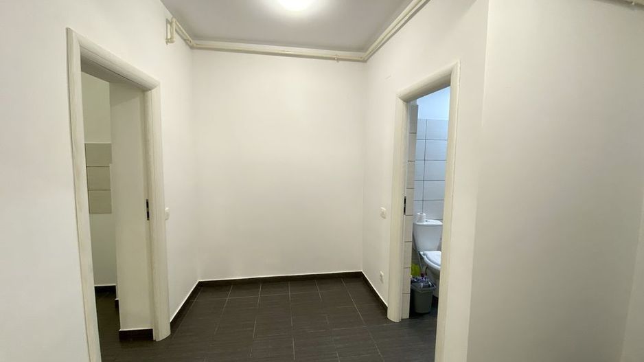 De închiriat: apartament 2 camere - nemobilat - Gorjului - ideal birou - Poză 7