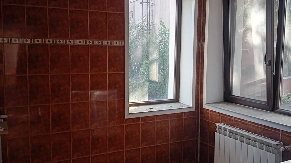 De vânzare – Casă D+P+2E+M în zona ultracentrală ideala pentru afacerea ta! - Poză 11