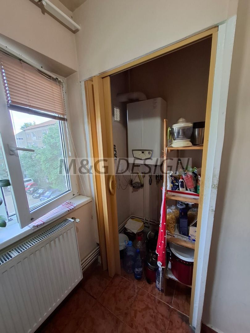 Aradului Vest, 3 camere decomandate, 2 bai, 2 balcoane, centrala gaz, - Poză 6