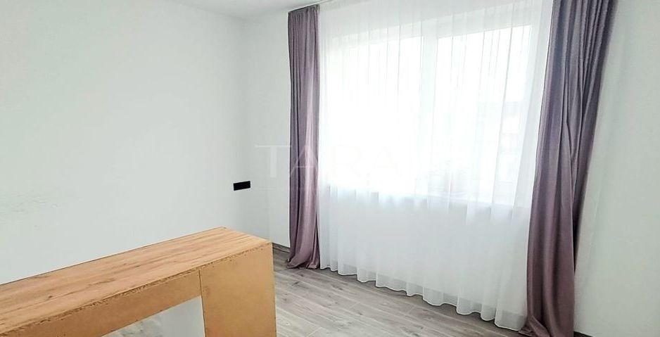 Apartament modern, 3 camere, mobilat, parcare și boxă, Florești. - Poză 13