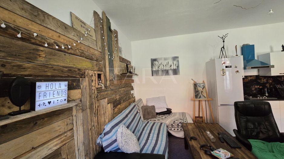 Vând apartament ultracentral în Cluj-Napoca - Poză 2