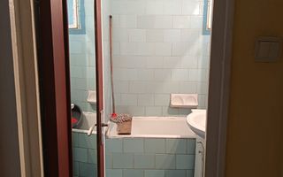 De vanzare apartament cu 2 camere, parter, micro 13 B, 60.000 euro - Poză 7