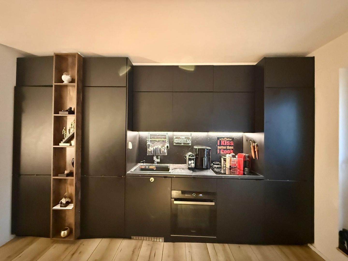 COSMOPOLIS - Apartament cu 2 camere, mobilat si utilat. - Poză 4