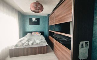 Casa 5 camere 325 mp con.-teren 600-garaj-Zona OK Shopping Center - Poză 4