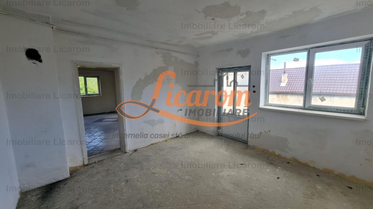 Vila P+E+Pod in Codlea zona cu aer curat,teren 1050 mp - Poză 11