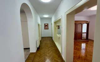Casa zona centrala deschiderea la strada Alba Iulia benzinaria Mol - Poză 13