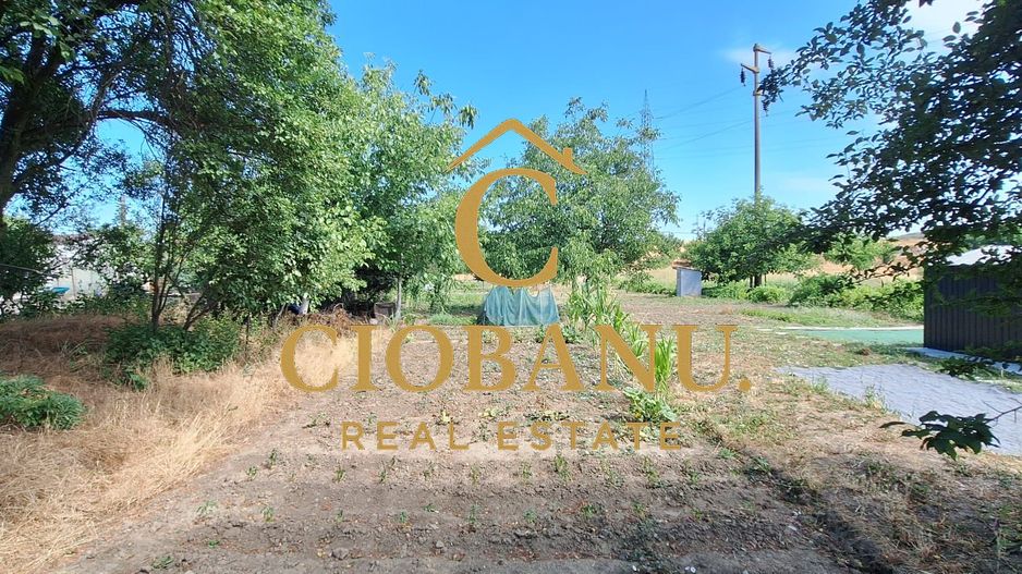 Teren intravilan de vanzare in Isalnita - Poză 6