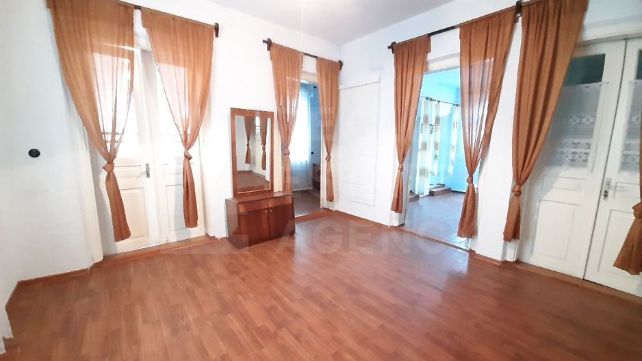 Vânzare, casă, 2 nivel, 3 odăi, satul Sofia, or. Drochia - Poză 6