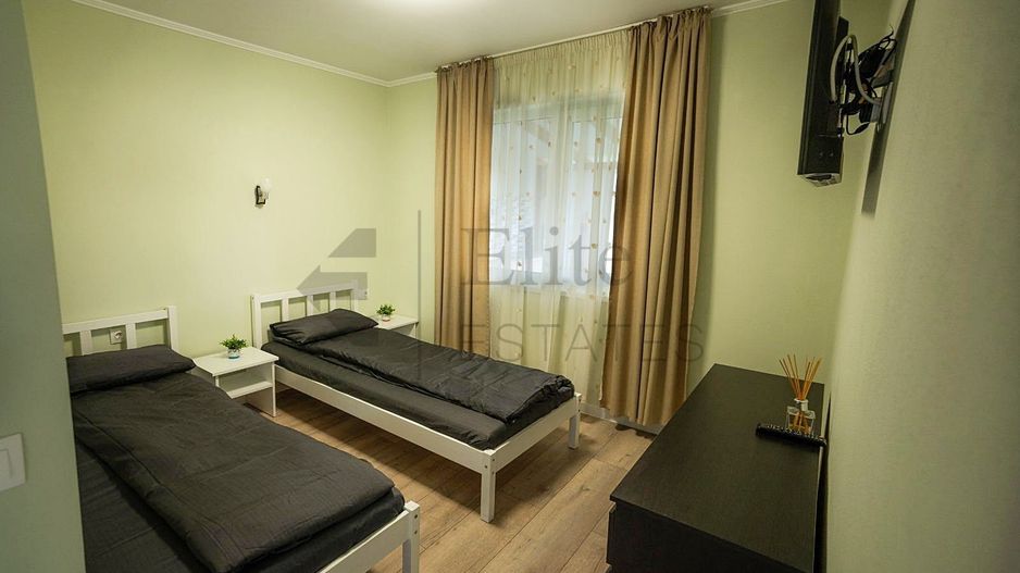 Casa / Pensiune de inchiriat in Baile 1 Mai din Bior - Poză 9