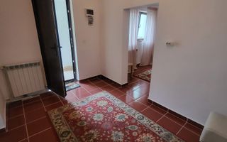 Casa mica, tip studio, centrala si curte proprie, 700 m distanta metrou Iancului - Poză 1